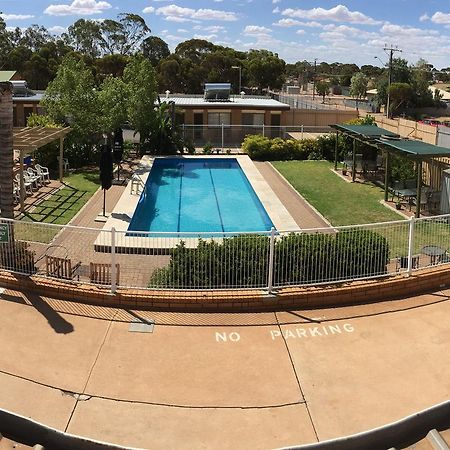 Acacia Ridge Motor Inn Порт Огъста Екстериор снимка