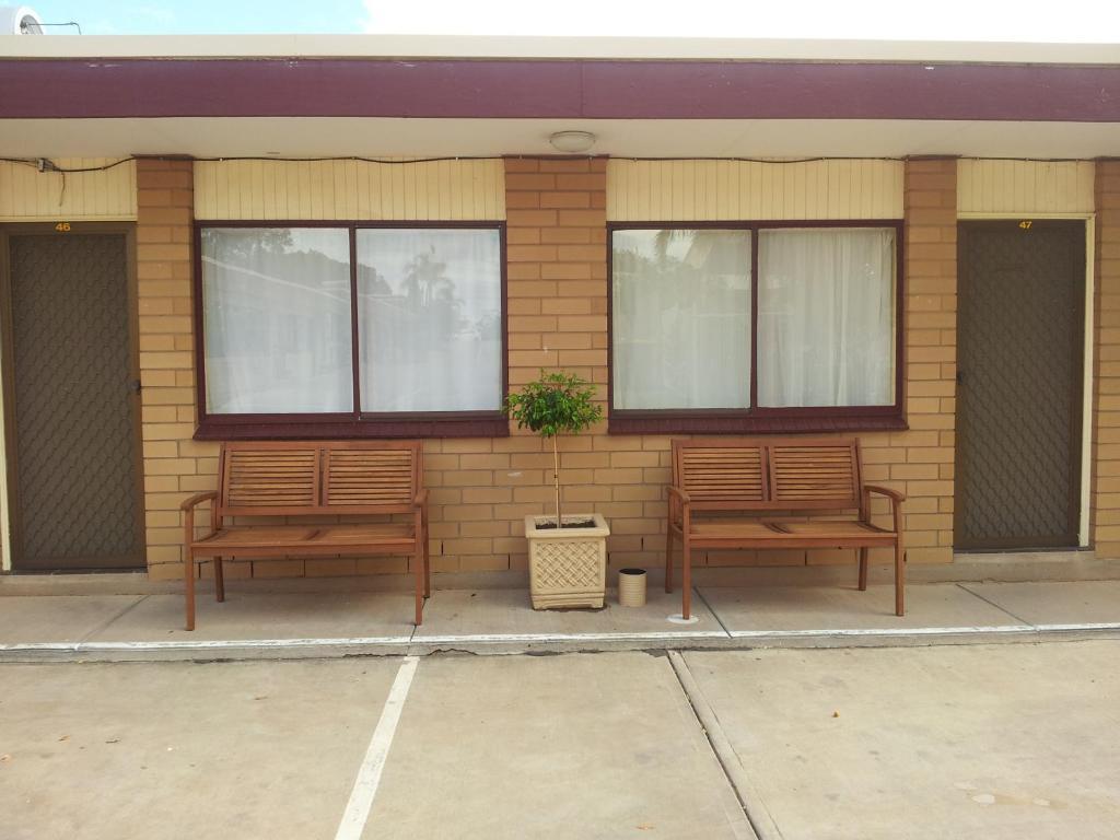 Acacia Ridge Motor Inn Порт Огъста Екстериор снимка